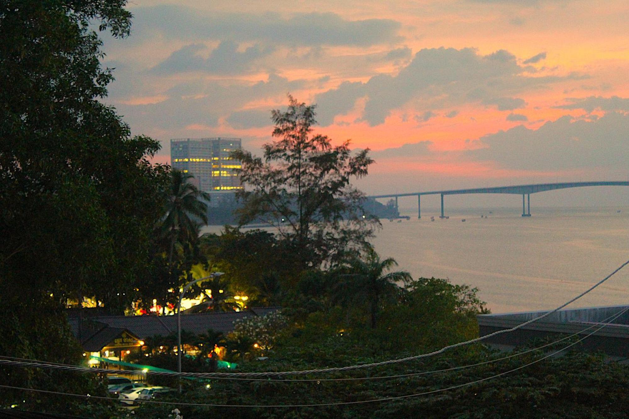 Island View 旅馆 磅逊